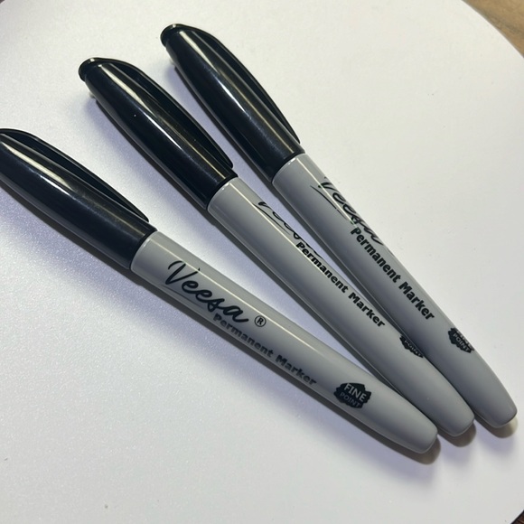 #702 New - 3-pak Permanent Marker XLNT - Picture 1 of 4